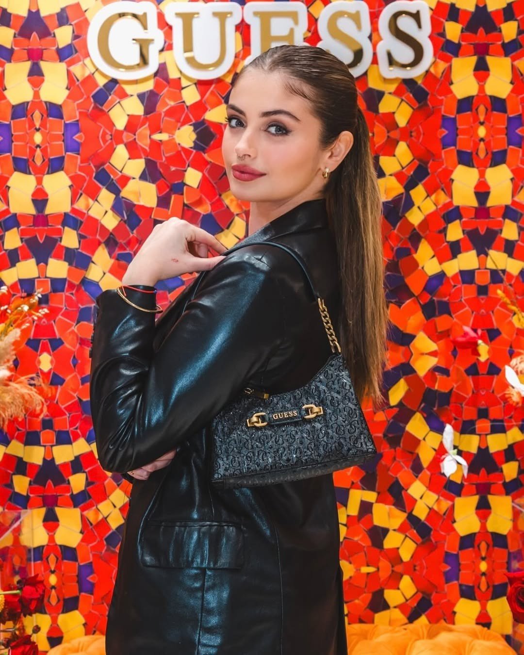 Nữ ca sĩ nhạc rock đăng quang hoa hậu - 22