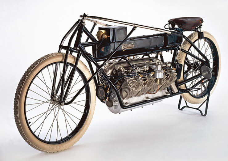 Curtiss V8 - Chiếc xe máy "thách thức tử thần" với cỗ máy vượt thời gian - 2