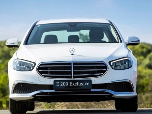 Đà Nẵng: Mercedes-Benz E 300 đấu giá 3 năm không ai mua, giá giảm còn 282 triệu