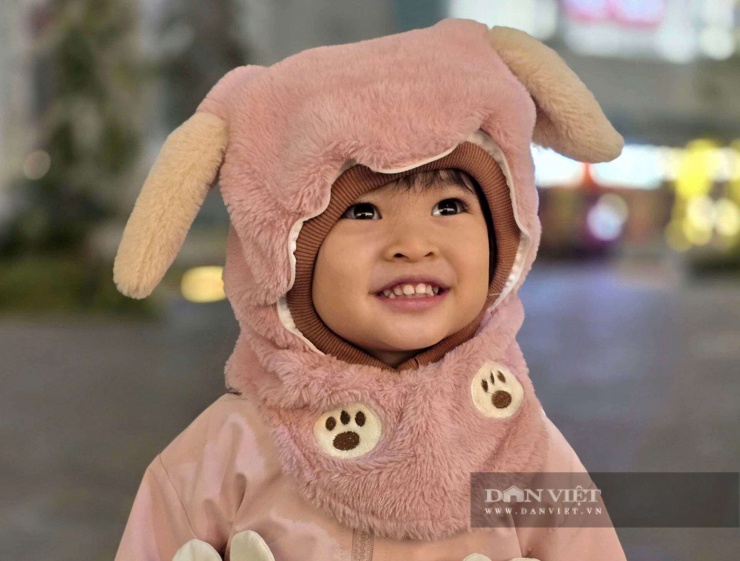 Cười ra nước mắt với muôn kiểu chống rét tại Hà Nội: đến khách Tây cũng phải nhập gia tùy tục khoác áo Grab - 12