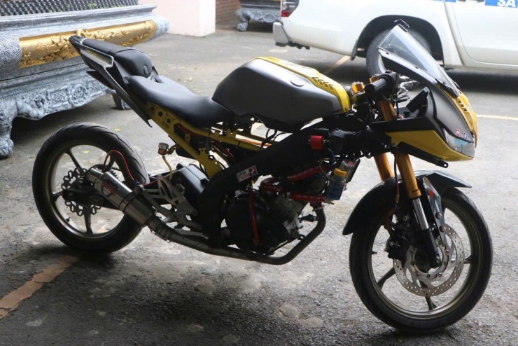 Chiếc xe vi phạm bị tạm giữ