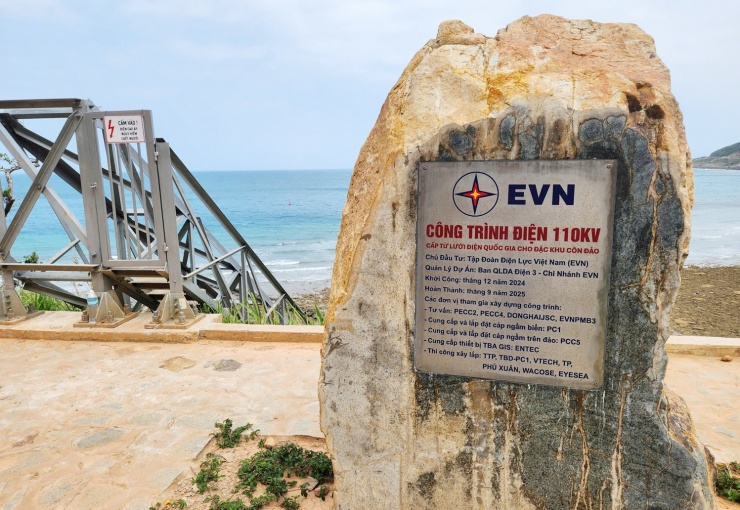 Chạy quanh Côn Đảo ngắm hoa anh đào và săn máy bay tại Bãi Đầm Trầu - 16