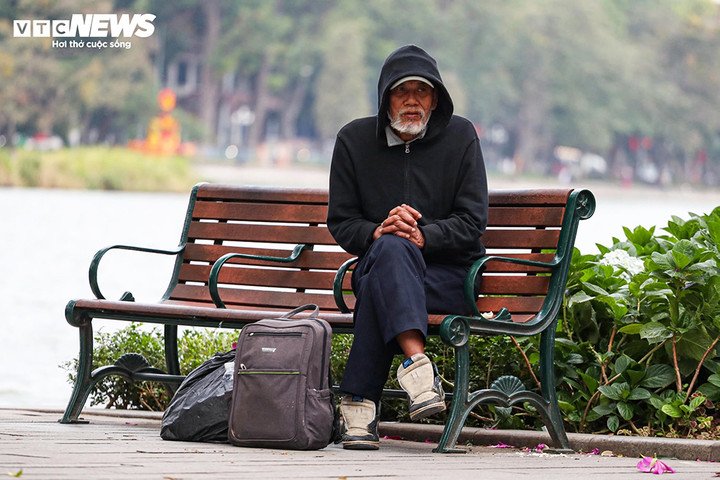 Dự báo thời tiết 7/1: Hà Nội rét đậm thấp nhất dưới 10°C, trưa chiều hửng nắng - 1