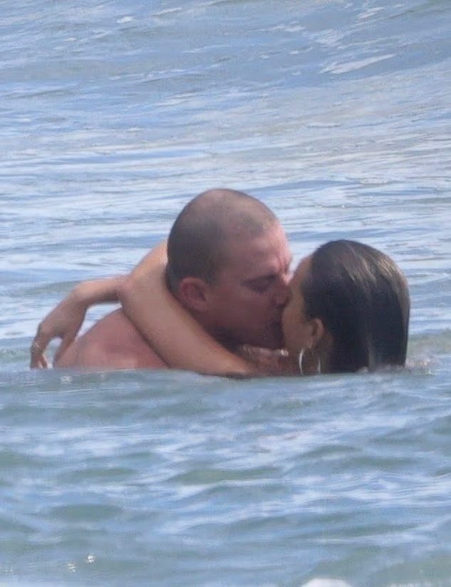 Channing Tatum say đắm bạn gái kém 19 tuổi trong kỳ nghỉ - 2