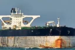 Nga điều tàu ngầm hộ tống tàu chở dầu bị Mỹ truy đuổi khi vào Venezuela