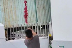 Đốt pháo nổ đăng Facebook để mừng tân gia nhà mới, nam thanh niên bị xử phạt