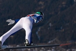 Nghi vấn gian lận từ đũng quần của VĐV trượt tuyết