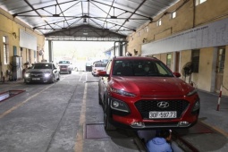 Ôtô rớt kiểm định phải nộp thêm 50% phí khi quay lại trong ngày