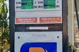 Bất bình một cây xăng 'không nhận chuyển khoản đối với xe máy'