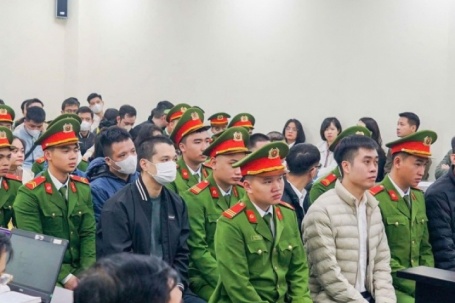 'Cha đẻ' của 26 công thức sữa giả khai tự nghĩ cách trộn nguyên liệu