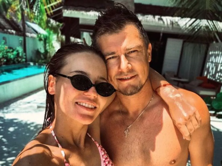 Kudermetova tay vợt đã có chồng con áy náy khi tung hê chuyện được đồng nghiệp nam tán tỉnh