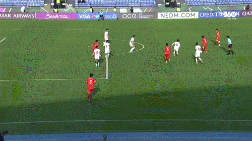 Các cơ hội rõ rệt mà các cầu thủ U23 Việt Nam tạo ra trước cầu môn U23 Jordan.