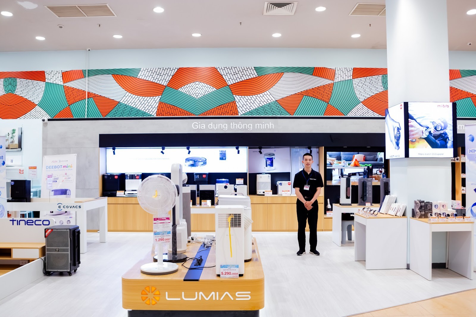 Các dòng sản phẩm Lumias được trưng bày và bán trực tiếp tại hệ thống showroom GIGA.vn trên toàn quốc (Ảnh: Lumias).