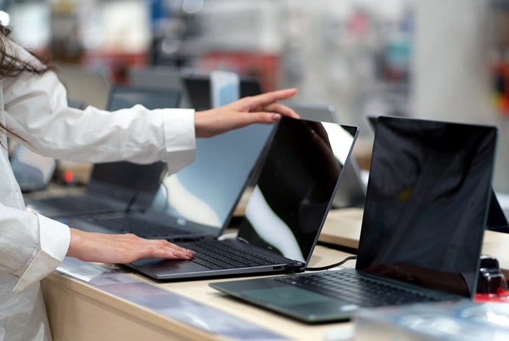 Quay về máy tính để bàn sau khi “sống thử” cùng laptop