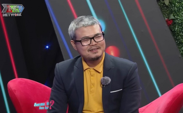 Anh Tuấn gây ấn tượng bởi sự điềm đạm. Ảnh cắt từ clip&nbsp;