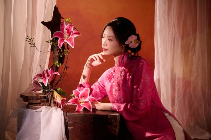 Hình ảnh dịu dàng đậm nét Á đông của người đẹp xứ Thanh.