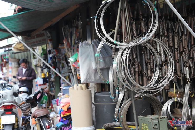 Khu chợ hơn 30 năm bán duy nhất một loại hàng giữa trung tâm TP Cần Thơ. Ảnh: T.T