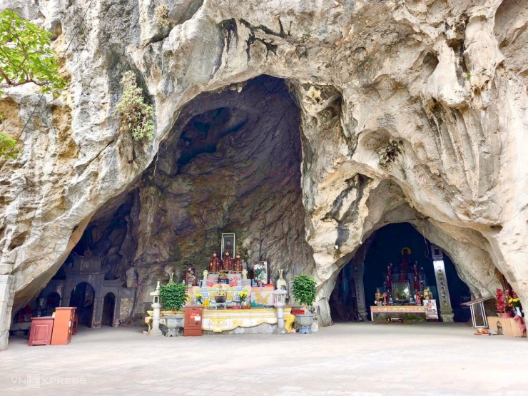 Bia ma nhai khắc trên vách đá - bảo vật quốc gia trong động Kính Chủ - 3