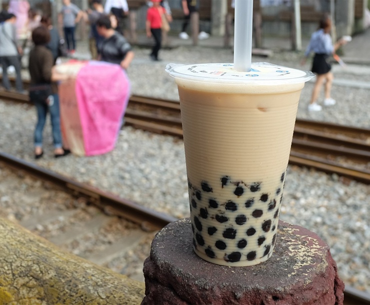 Trà sữa trân châu không phải thức uống tốt cho sức khỏe. Ảnh: Ban Mai