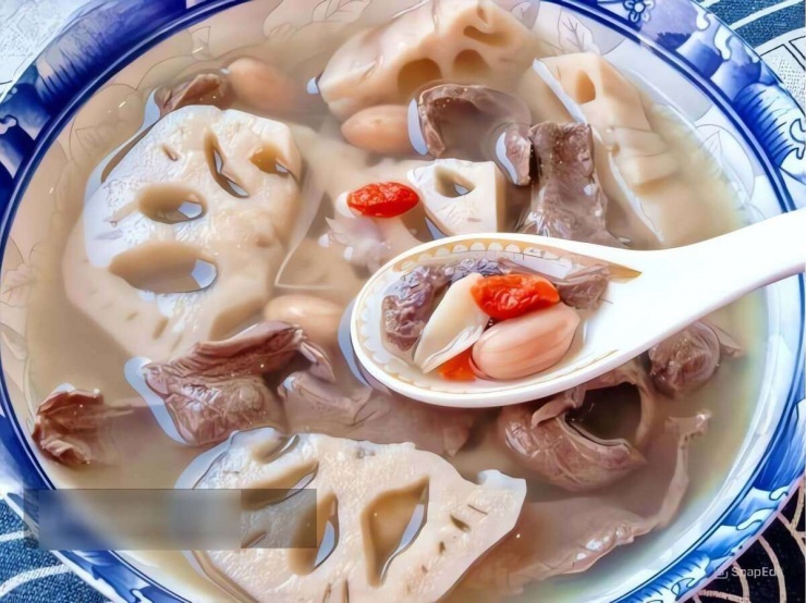 Bộ phận tim heo giàu protein, vitamin nhóm B và sắt, có tác dụng bổ huyết dưỡng tâm, an thần.