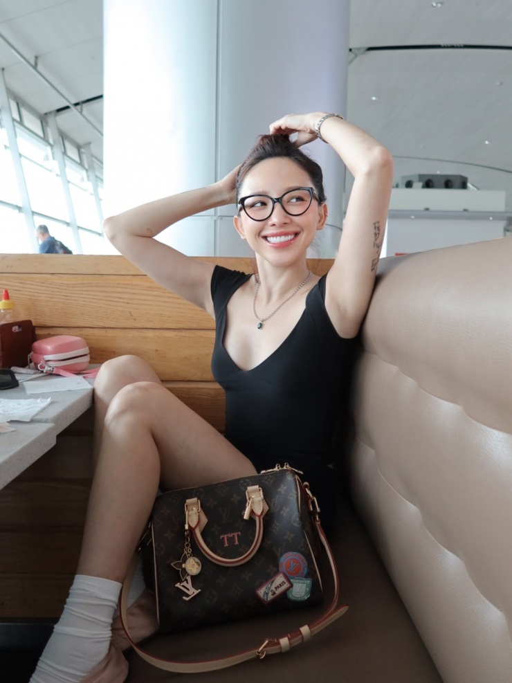 Phong cách sexy khoe hình thể của Tóc Tiên - 7