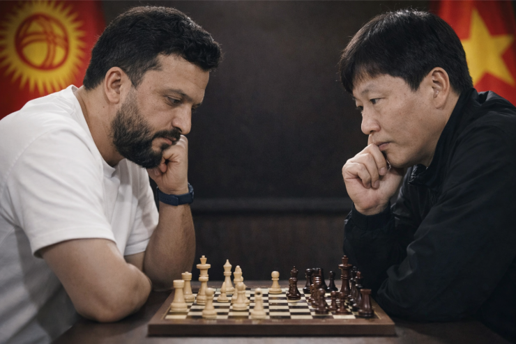 Chờ màn đối đầu giữa HLV Edmar Lacerda (U23 Kyrgyzstan) và HLV Kim Sang-sik (U23 Việt Nam). Ảnh: Chat GPT.