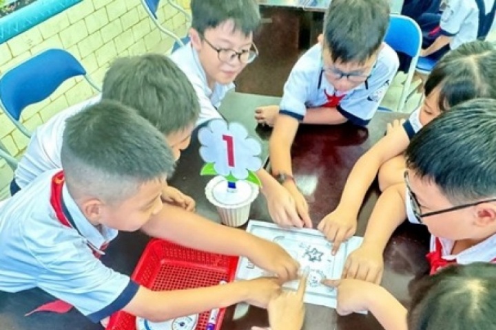 Phụ huynh và học sinh còn nhiều nỗi lo về các loại “phí học đường”