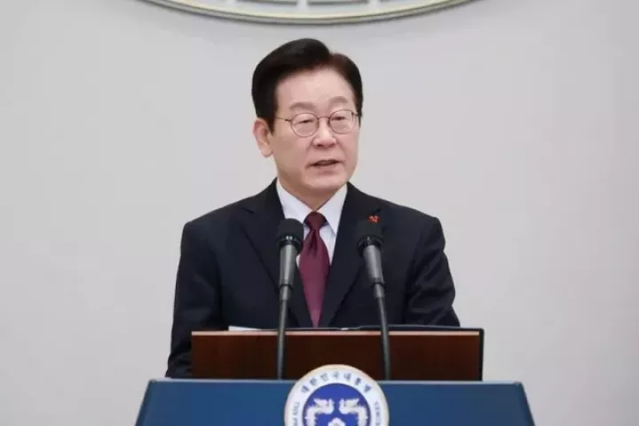 Tổng thống Hàn Quốc dùng chim cánh cụt để kêu gọi Chủ tịch Triều Tiên gặp mặt