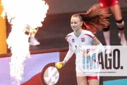 Nữ thần bóng chuyền cao 2m, của hiếm "tài sắc vẹn toàn" làng thể thao thế giới