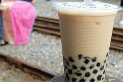 Bị sặc trà sữa trân châu, người đàn ông hôn mê sâu, cấp cứu suốt 21 ngày