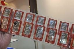 Giá bạc hôm nay 8-1: Bất ngờ rớt mạnh