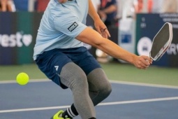 3 việc nên, 5 điều cần tránh khi chơi Pickleball để khỏe lâu dài