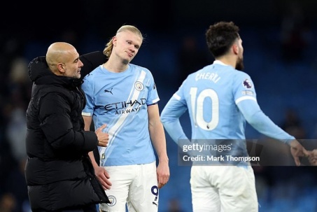Man City lại rơi điểm: "Bài tủ" của Pep bị vô hiệu hóa, cửa vô địch tối sầm