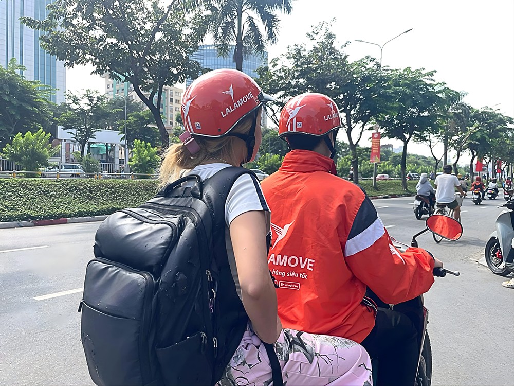 Sinh viên có thể dễ dàng kết nối với Đối tác tài xế Lalamove 24/7.