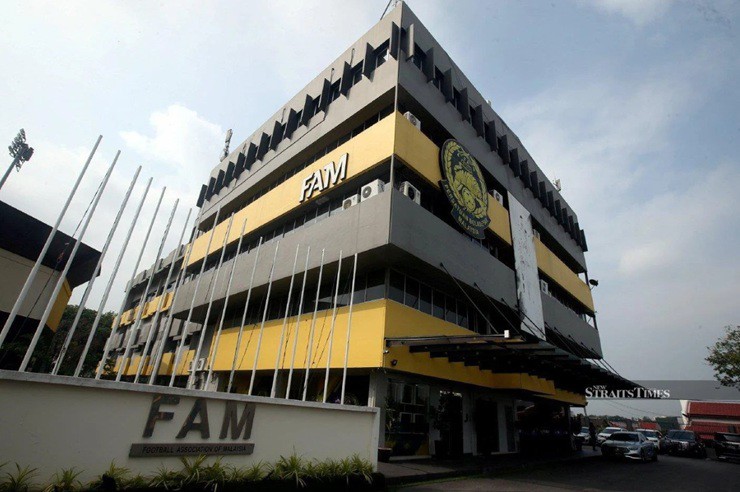 Liên đoàn bóng đá Malaysia họp khẩn, nguy cơ sếp lớn từ chức hàng loạt - 1