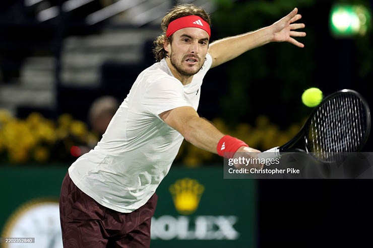 Tsitsipas đang trên hành trình trở lại