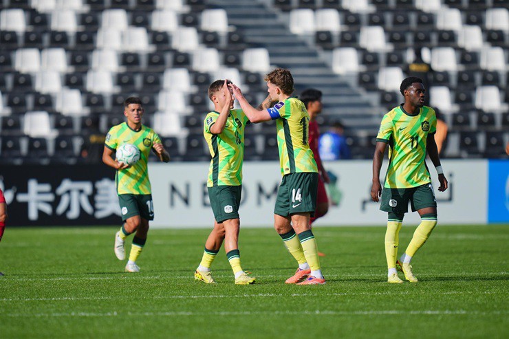 U23 Australia tận dụng hiệu quả lợi thế hơn người