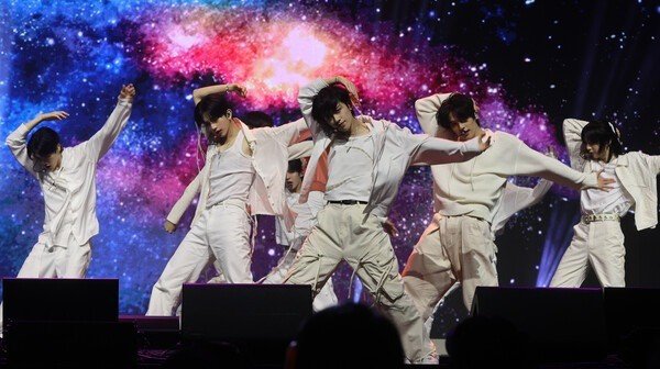 Ngành giải trí Hàn Quốc nín thở chờ lệnh nới lỏng - 4