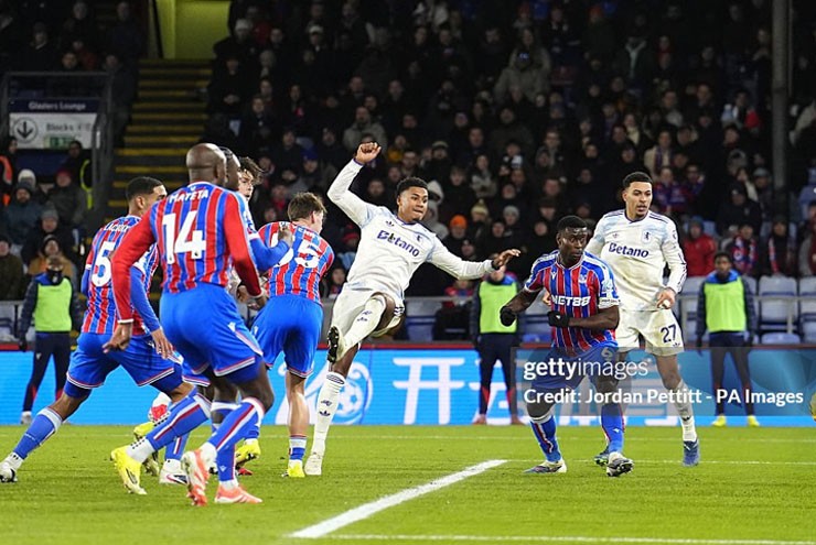 Aston Villa tận dụng không tốt các cơ hội