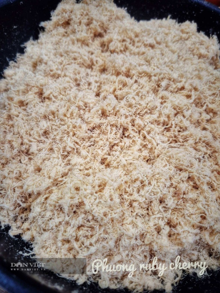 Chỉ cần ruốc thịt, cơm trắng với đĩa dưa muối là đánh bay cả nồi cơm