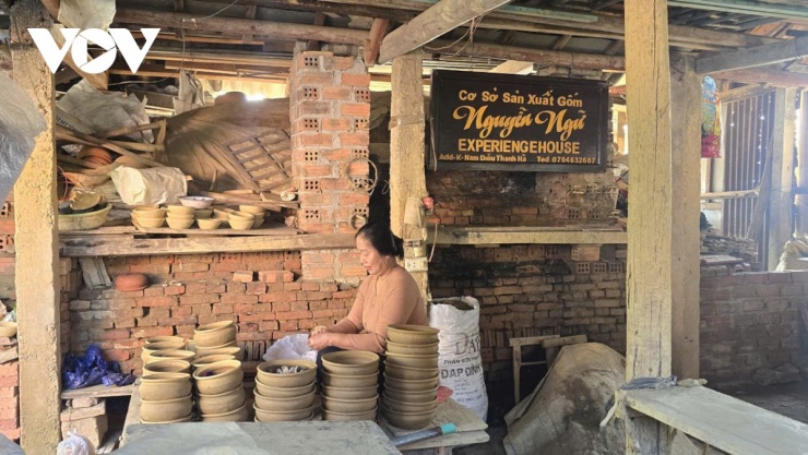 Nhiều năm qua, người dân phố Hội nỗ lực gìn giữ nghề truyền thống