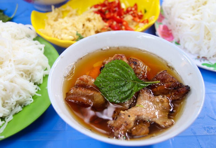 Ẩm thực Việt Nam thơm ngon khó cưỡng. Ảnh: Marie Martin.