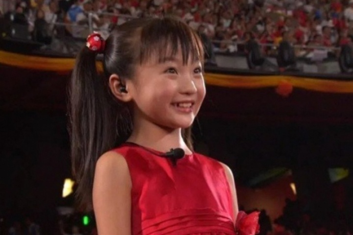 Sao nhí nhận chỉ trích vì vụ hát nhép chấn động tại Olympic Bắc Kinh giờ ra sao?
