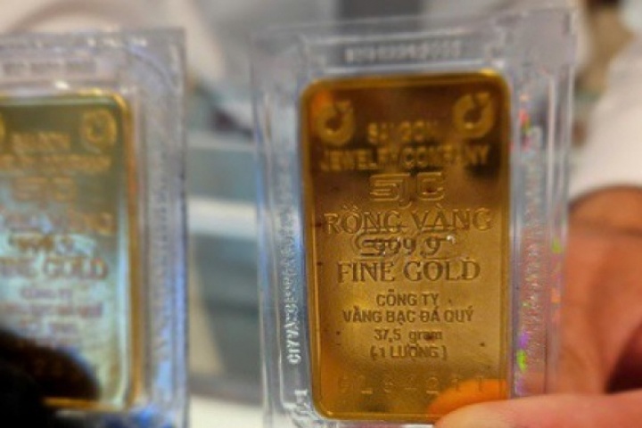 Sáng 9-1, giá vàng miếng SJC bỏ xa mốc 158 triệu đồng/lượng
