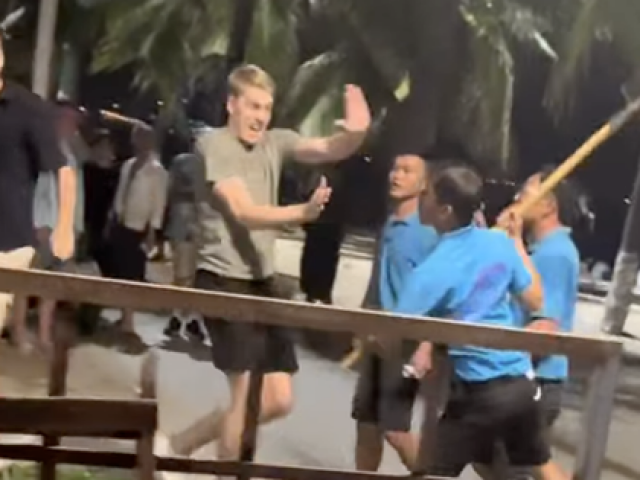 Vụ quán bar có nhân viên cầm xẻng dọa đánh khách nước ngoài: Phạt tiền, buộc ngưng hoạt động