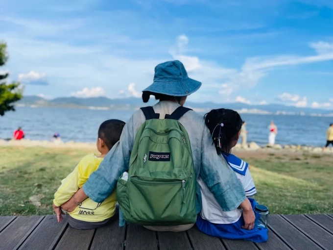 A Ben và hai con. Ảnh: BBC