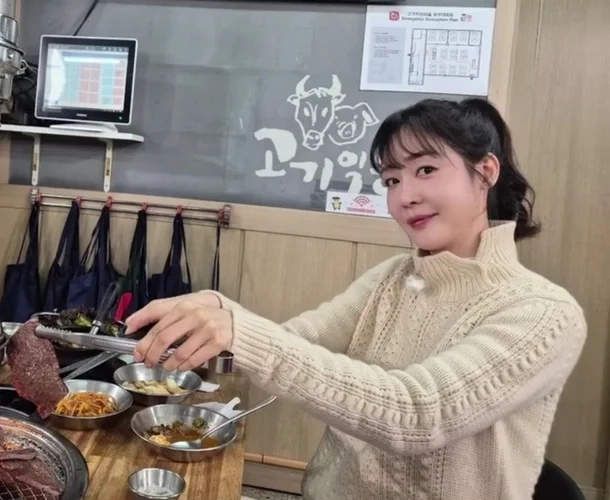 Sao châu Á 9/1: Lộc Hàm bị lộ bằng chứng 'bắt cá hai tay' - 6