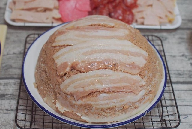 Để làm món pate ngon tại nhà, quan trọng nhất vẫn là khâu lựa chọn và xử lý nguyên liệu.