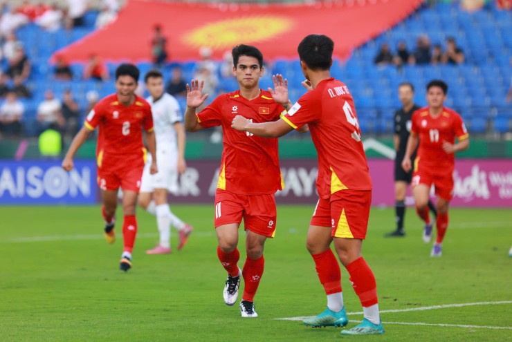 Trực tiếp bóng đá U23 Việt Nam - U23 Kyrgyzstan: Bàn thắng ấn định (U23 châu Á) (Hết giờ) - 1