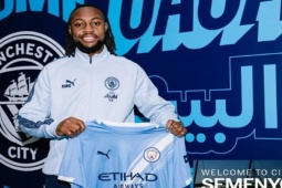 Semenyo chính thức ra mắt Man City, chọn số áo của huyền thoại bị Pep ruồng bỏ
